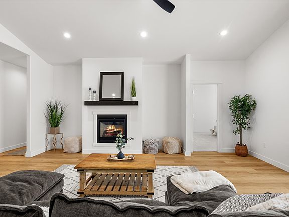 2918 Adam Run Ave photo 3